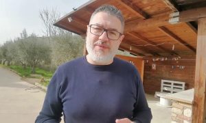 Incontro con don Tony Drazza: custodire voci e volti umani nella comunicazione digitale